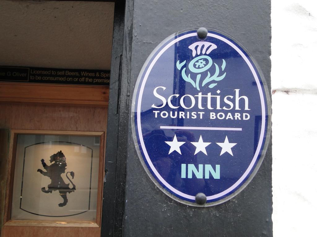 The Red Lion Inn Doune Екстер'єр фото
